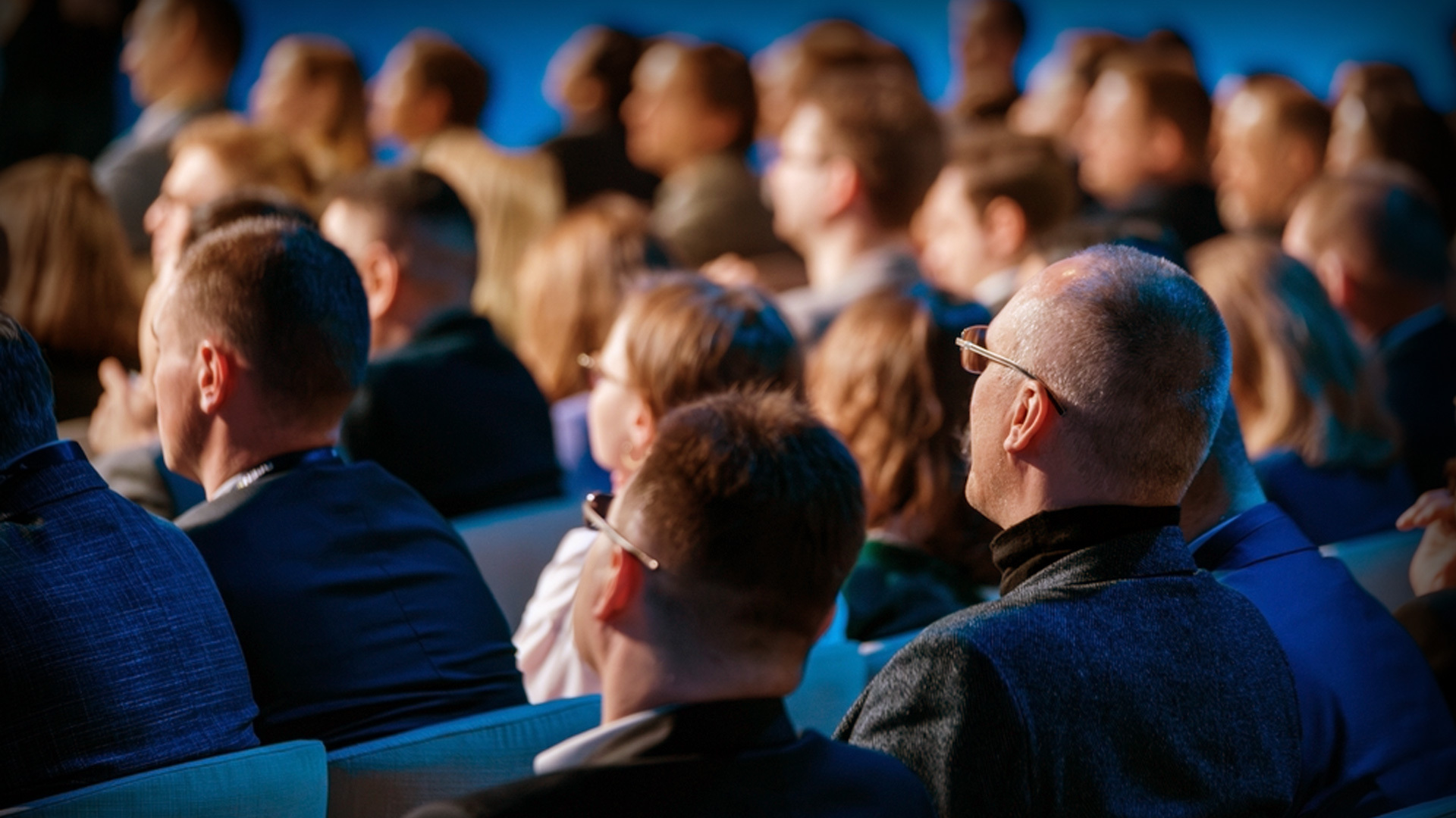 Engaging motivational speaker addressing an audience